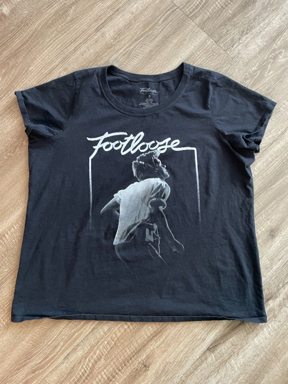 Footloose Junior's T-Shirt Black White Size 3 Vintage Short Sleeve Graphic Tee